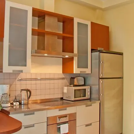 Prime Apartment *