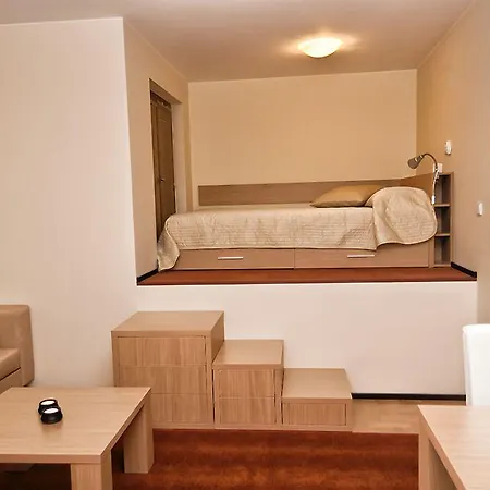 Prime Apartment *