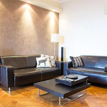 Prime Apartment *